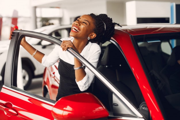 Será que vale a pena comprar um carro agora? Descubra no nosso artigo!